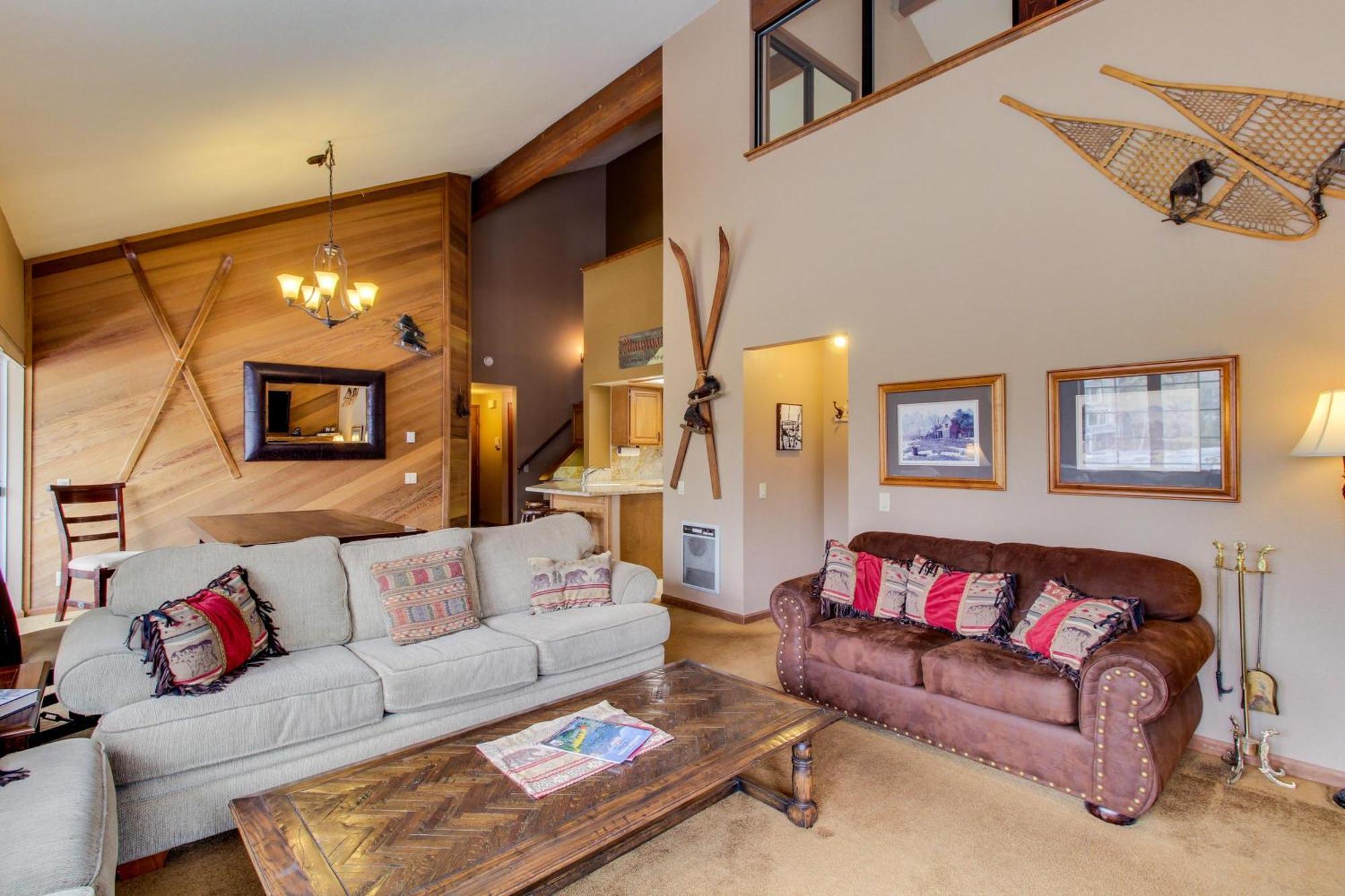 Sierra Megeve * Mammoth Lakes